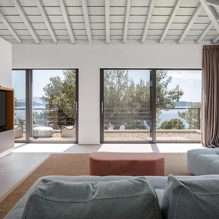 Pelagoon Skiathos Ahladiész