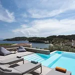 Pelagoon Skiathos Apartment *