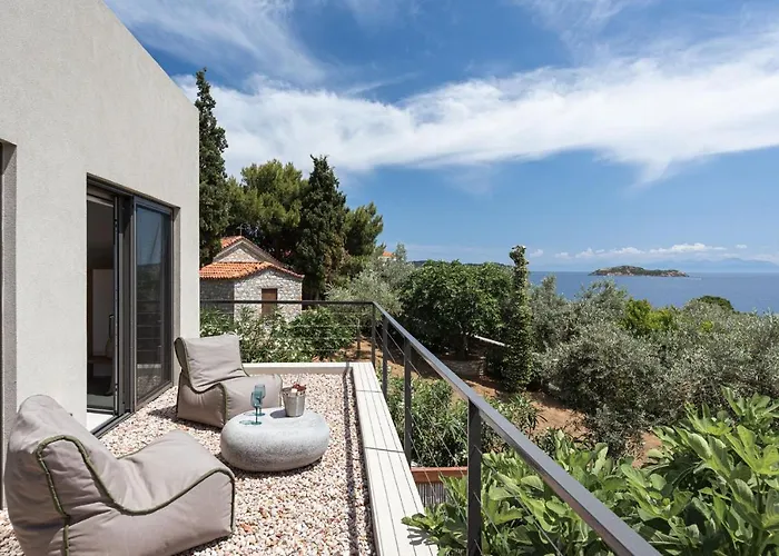 Pelagoon Skiathos * Ahladiész