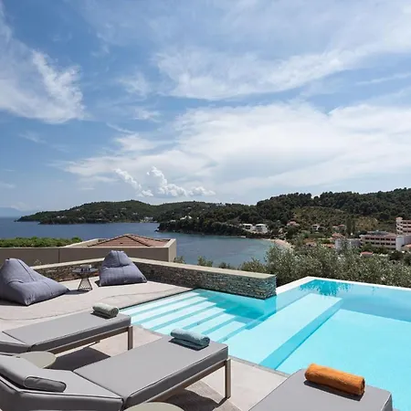 Pelagoon Skiathos Апартаменты *